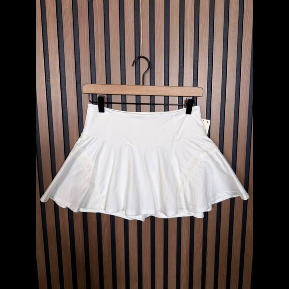 Free People Dresses & Skirts - New Free People Skirt Medium Womens White Skater Lined Skort Shorts